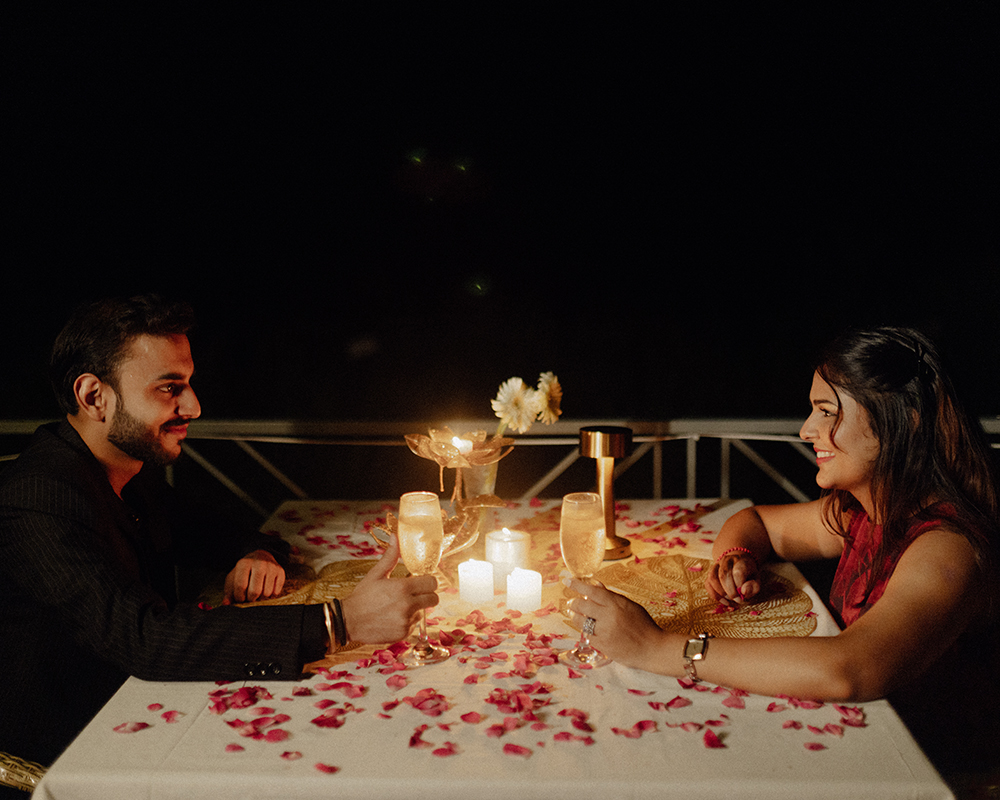 Romantic Dinner Experience at Luxury Resort in Jim Corbett